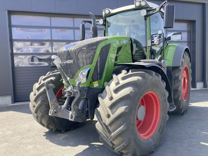 Fendt 828 VARIO S4 PROFI PLUS
