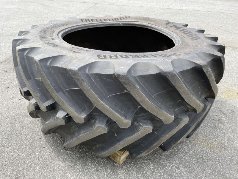 Fendt TRELLEBORG VF710/60R42