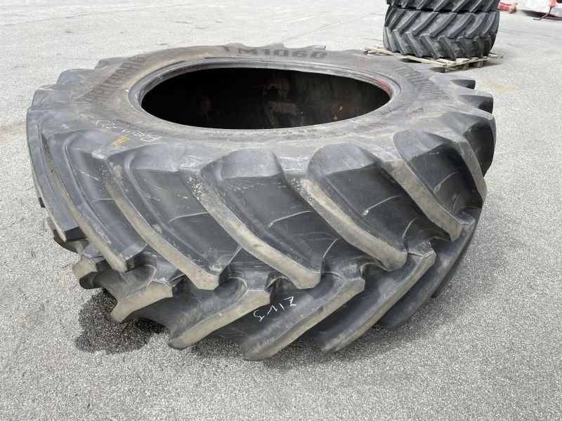 Fendt TRELLEBORG VF710/60R42