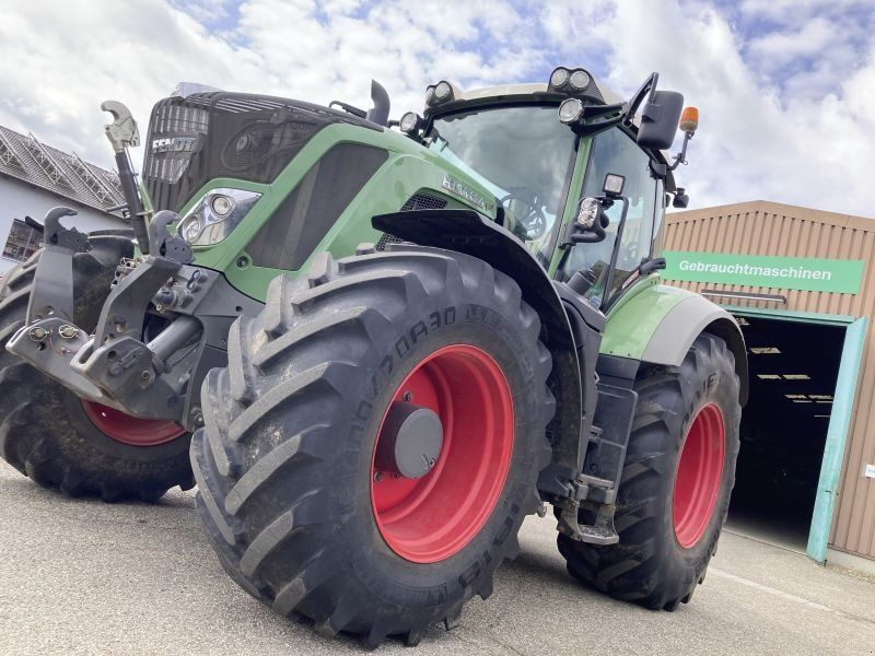 Fendt 824 VARIO S4 PROFI PLUS
