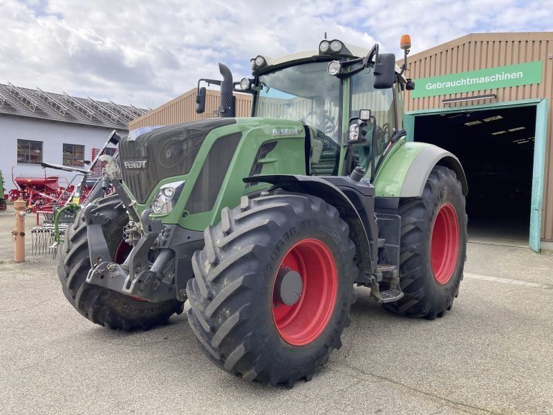Fendt 824 VARIO S4 PROFI PLUS