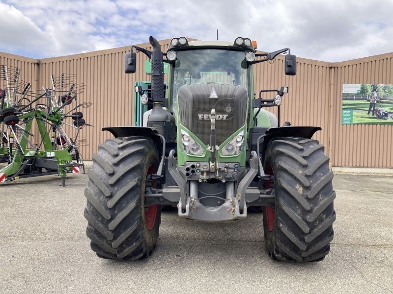 Fendt 824 VARIO S4 PROFI PLUS