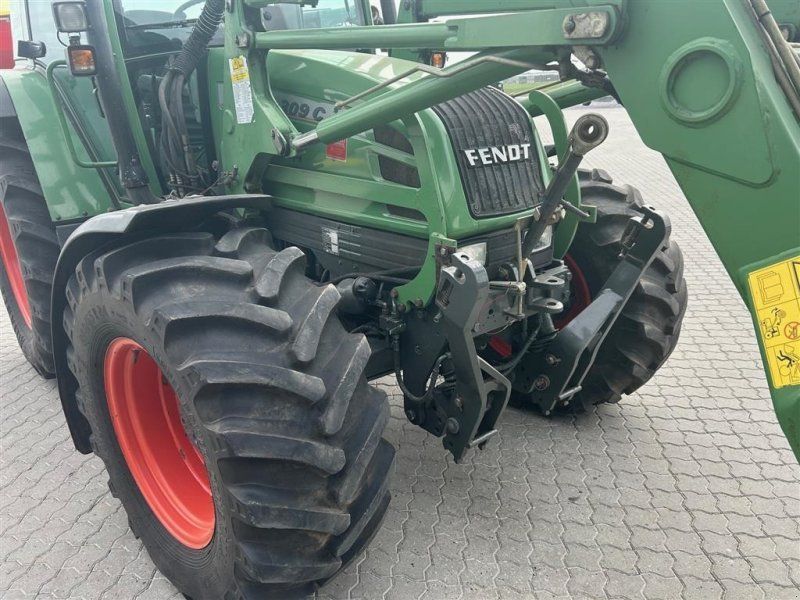 Fendt 309 C med læsser
