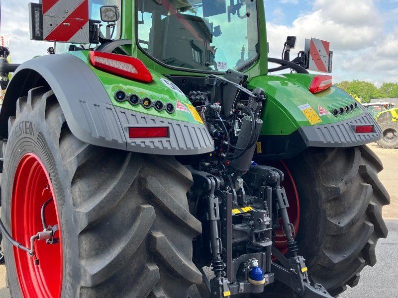 Fendt 724 Vario Gen7 Profi Plus