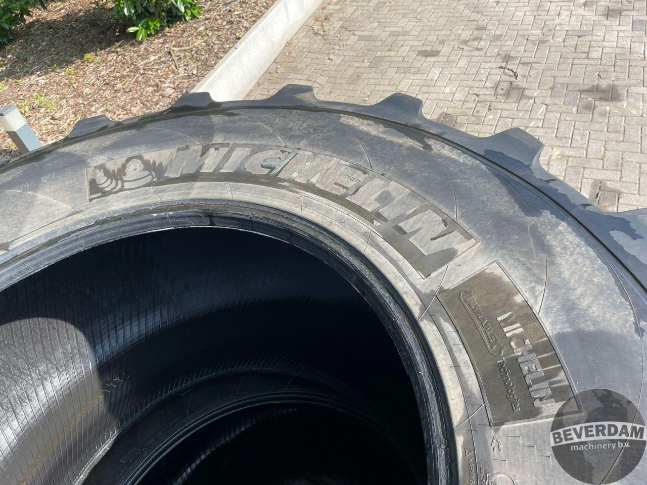 Set Michelin 900/60R42 en 710/60R34