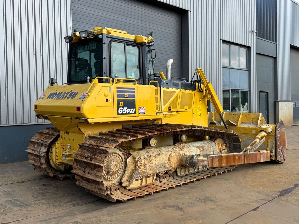 Komatsu D65PXi-18