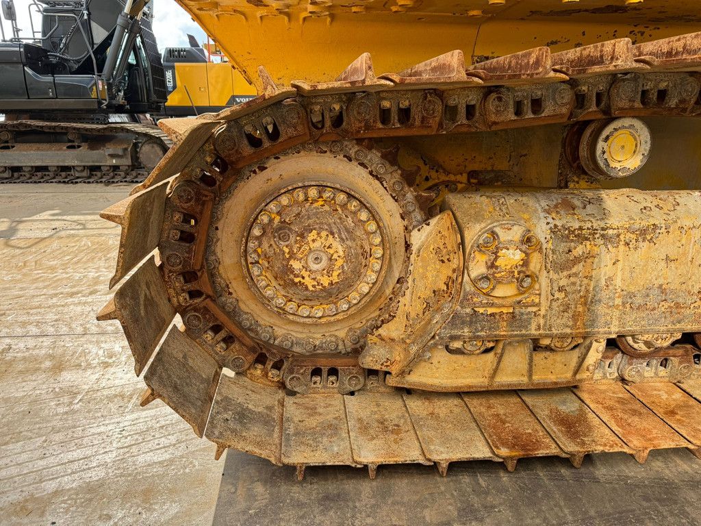 Komatsu D65PXi-18