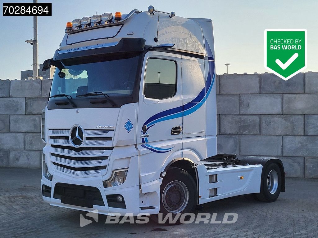 Mercedes Actros 1945 4X2 GigaSpace 2x Tanks Full-Air Navi MirrorCam ACC