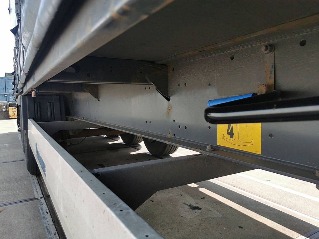 KRONE SDP 02 bär 2 tons taillift