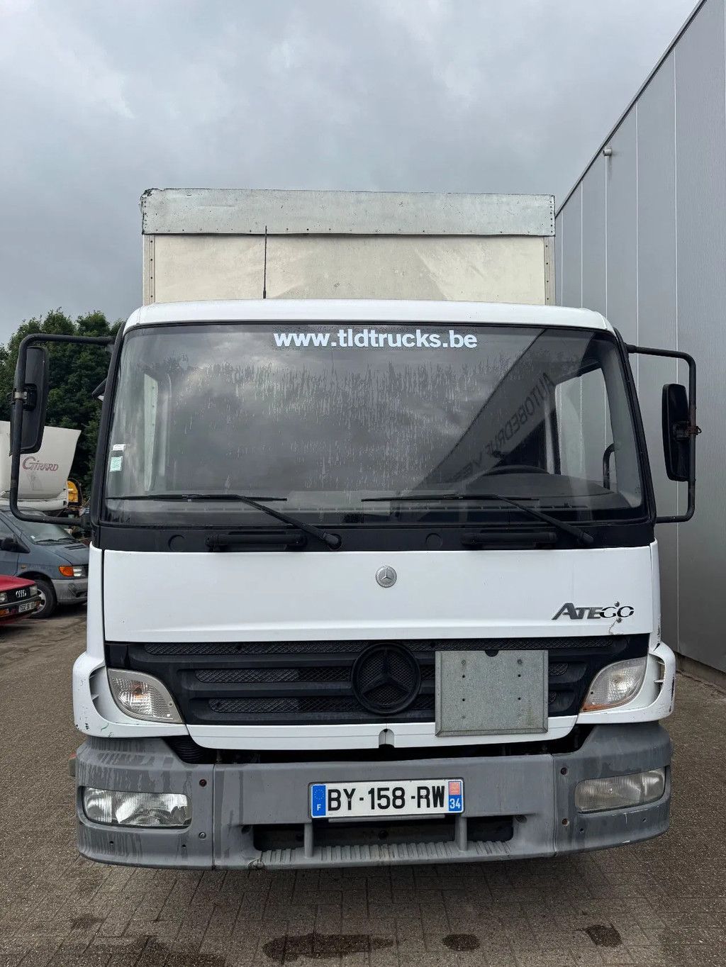 Mercedes-Benz Atego 1218 **MANUAL GEARBOX-STEEL SUSPENSION**