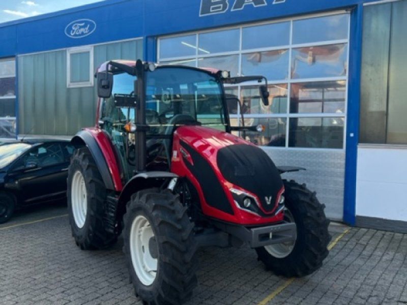 Valtra A75