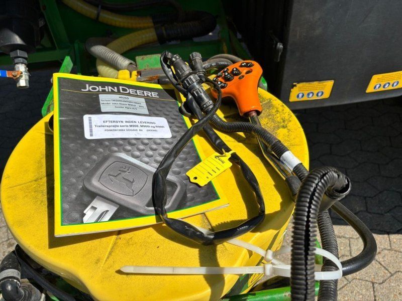 John Deere M952I