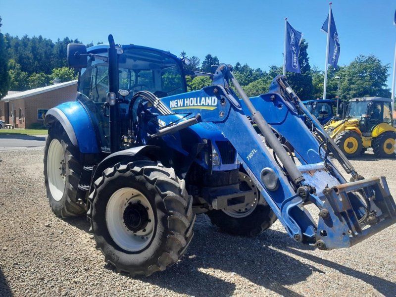 New Holland T5.115 MED LÆSSER