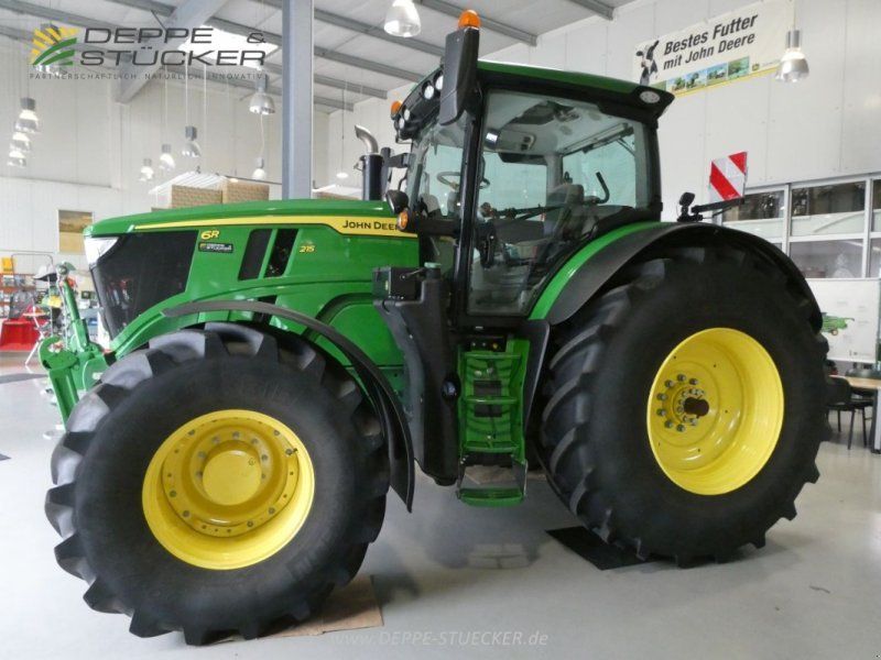 John Deere 6R 215