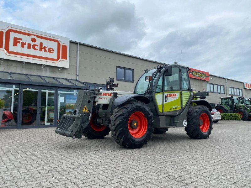 Claas Scorpion 9040 Plus