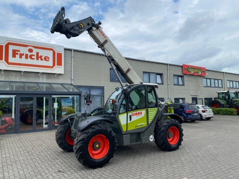 Claas Scorpion 9040 Plus