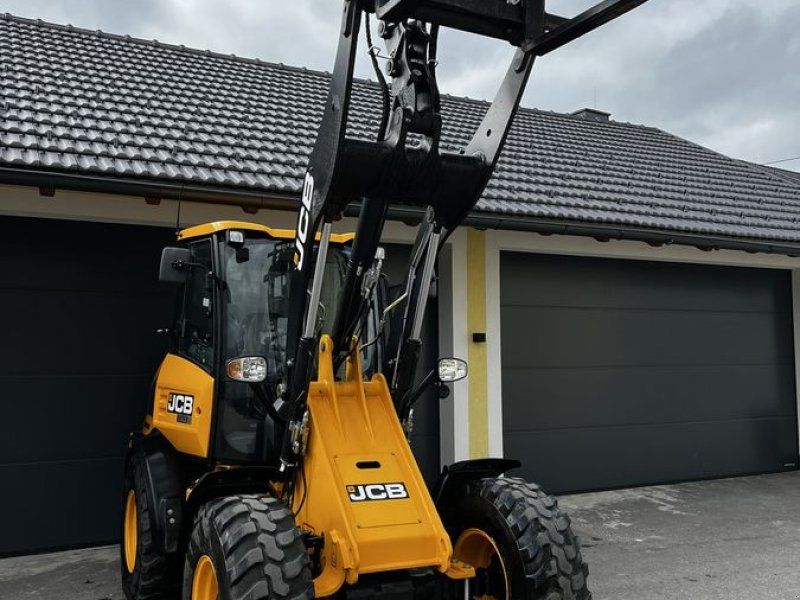 JCB 409 StageV