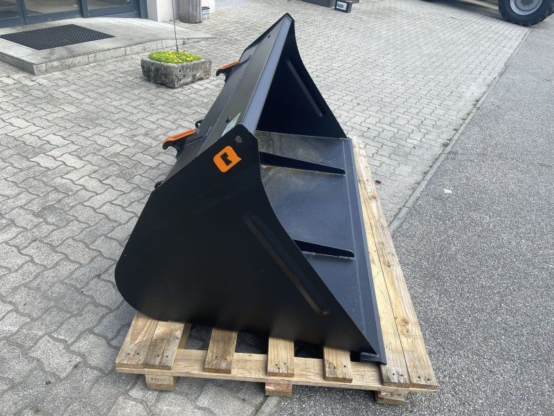 Quicke Bucket 200VS