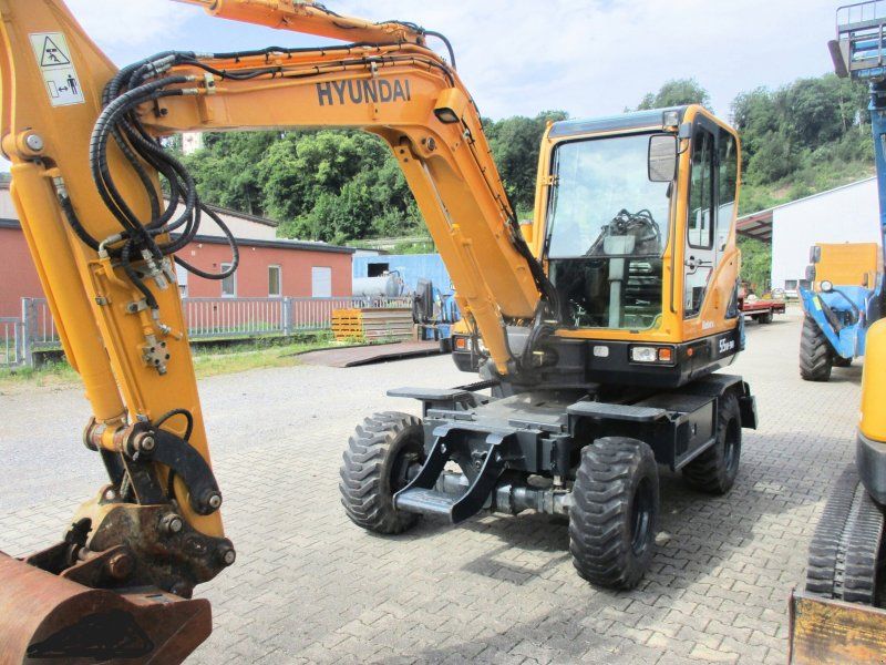 Hyundai 55W-9