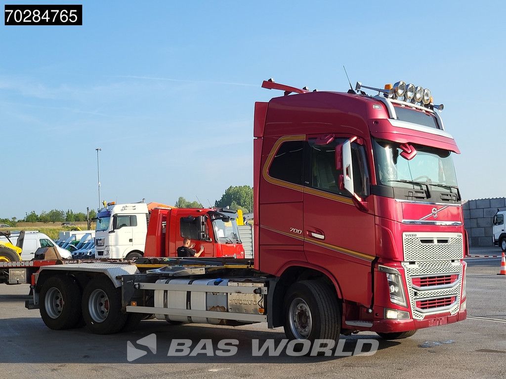 Volvo FH16 FH16 700 6X4 Full Air 20t Hook Xenon Euro 5