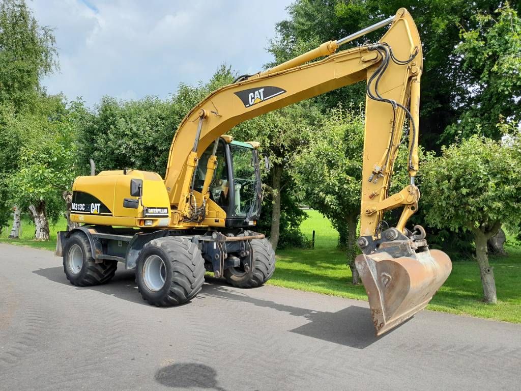 CAT M 313 C - Mobiele Kraan - Graafmachine