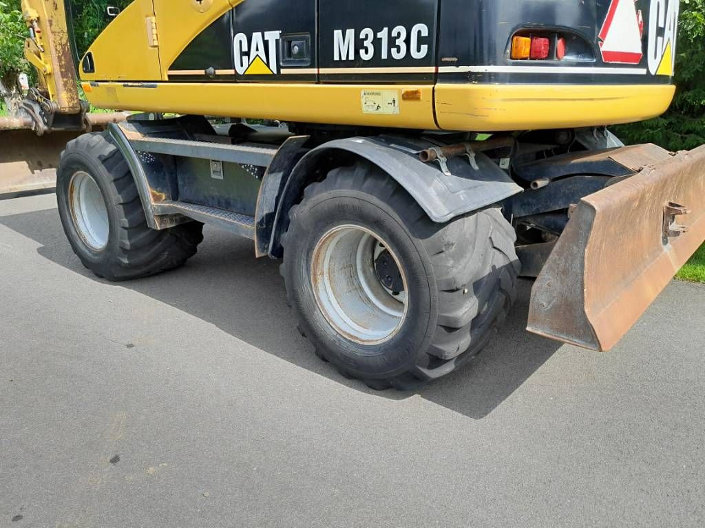 CAT M 313 C - Mobiele Kraan - Graafmachine