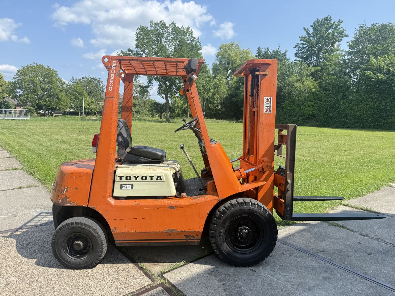 Toyota 2000KG Benzine heftruck luchtbanden | 200cm bouwhoogte