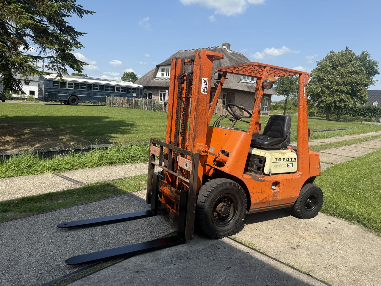 Toyota 2000KG Benzine heftruck luchtbanden | 200cm bouwhoogte