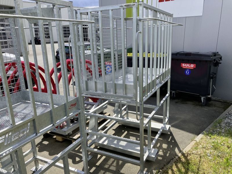 Fliegl ARBEITSBÜHNE HOCH