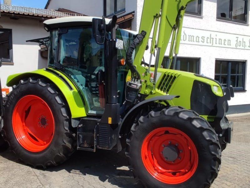 Claas Arion 420