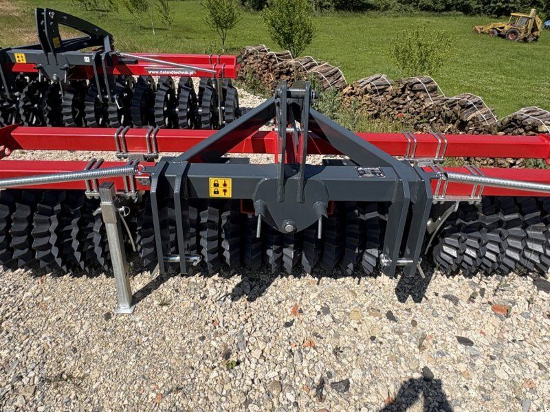 DA Landtechnik Dragon Front 300 Prisma