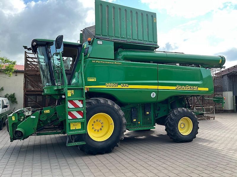 John Deere 9880i STS