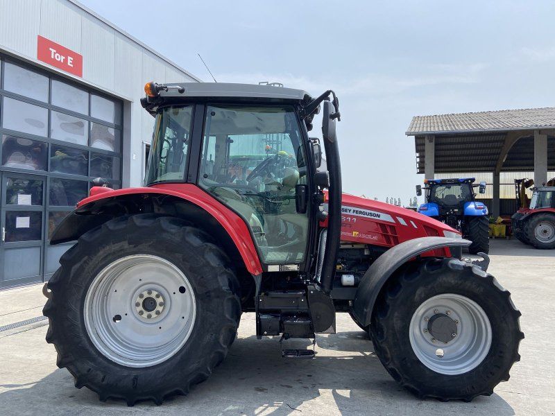Massey Ferguson 5611 Dyna-4 Essential