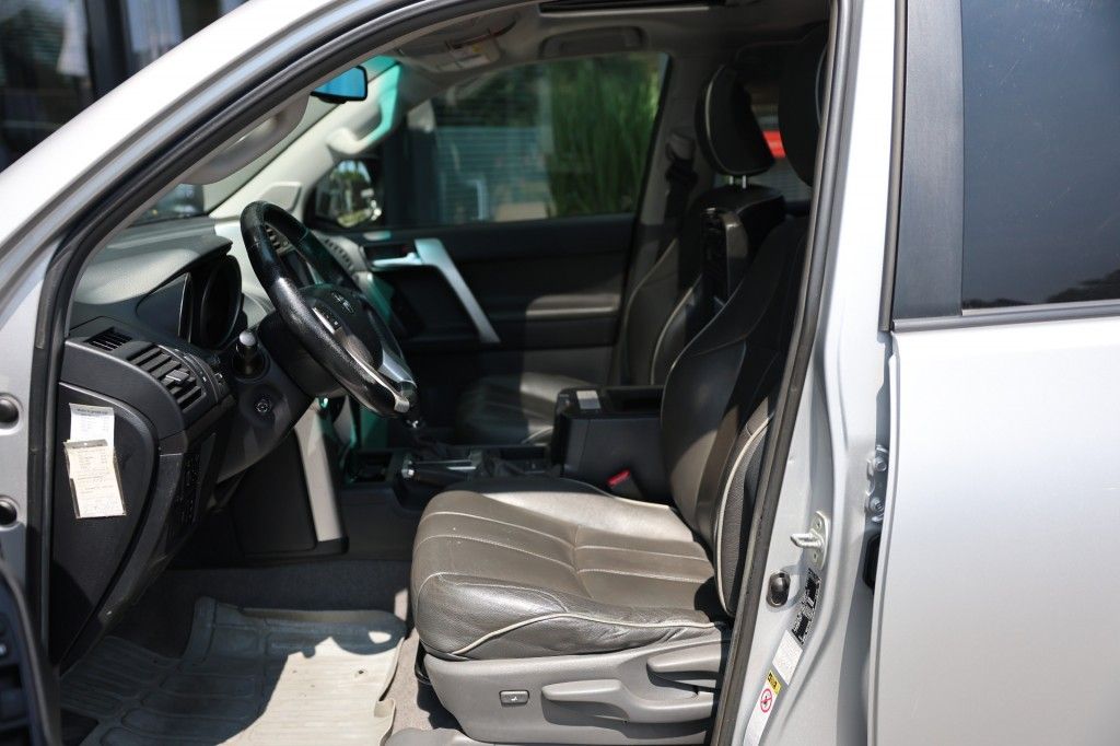 Toyota Landcruiser 150 3.0 D-4D 5DRS LEGEND A/T VAN