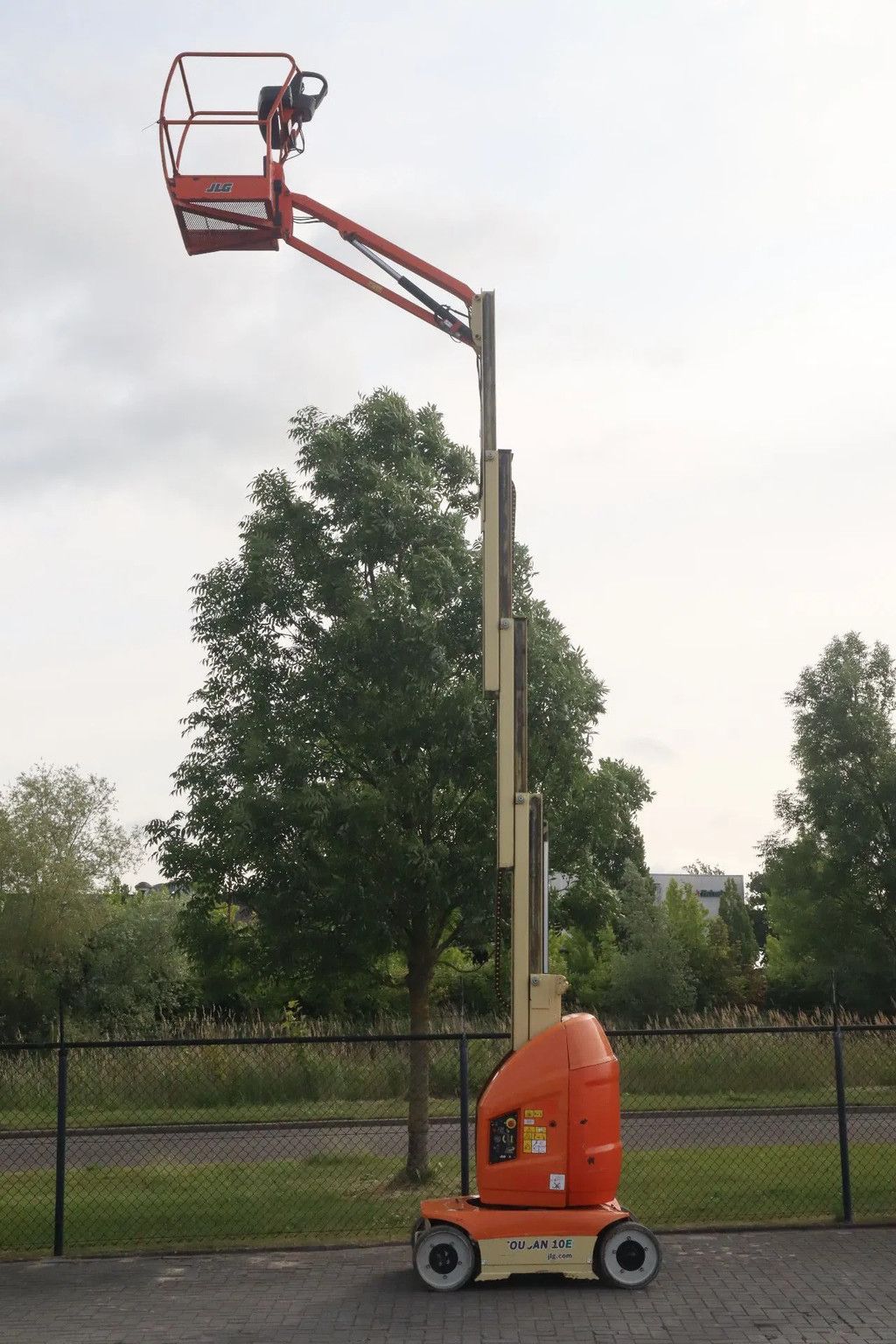 JLG TOUCAN 10E | T10E | 10 METER | GOOD CONDITION