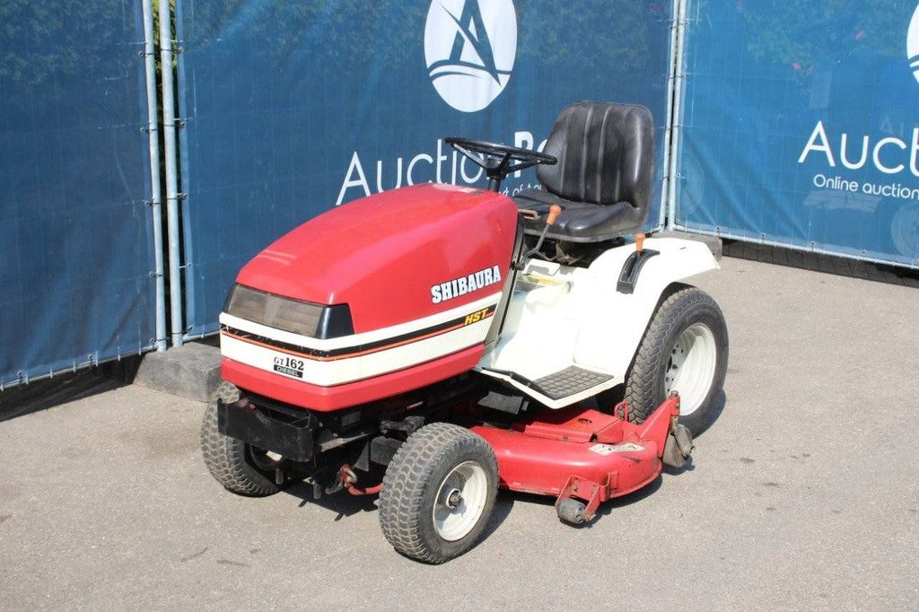 Riding mower Shibaura GT162 3 cylinder Diesel with servo steering