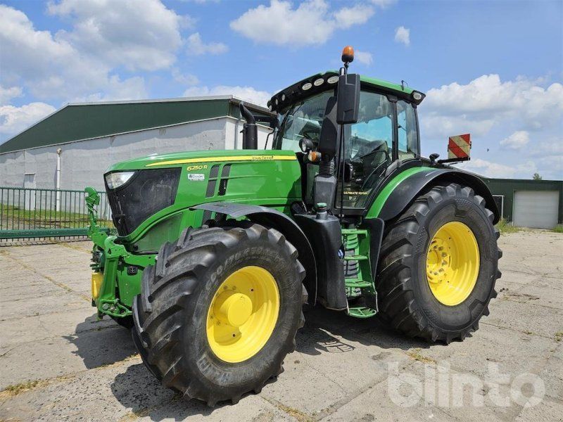 John Deere 6250R