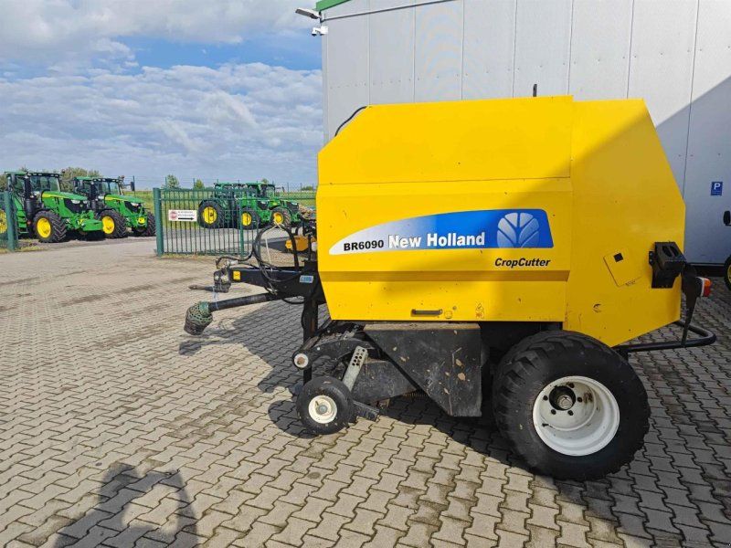New Holland BR6090