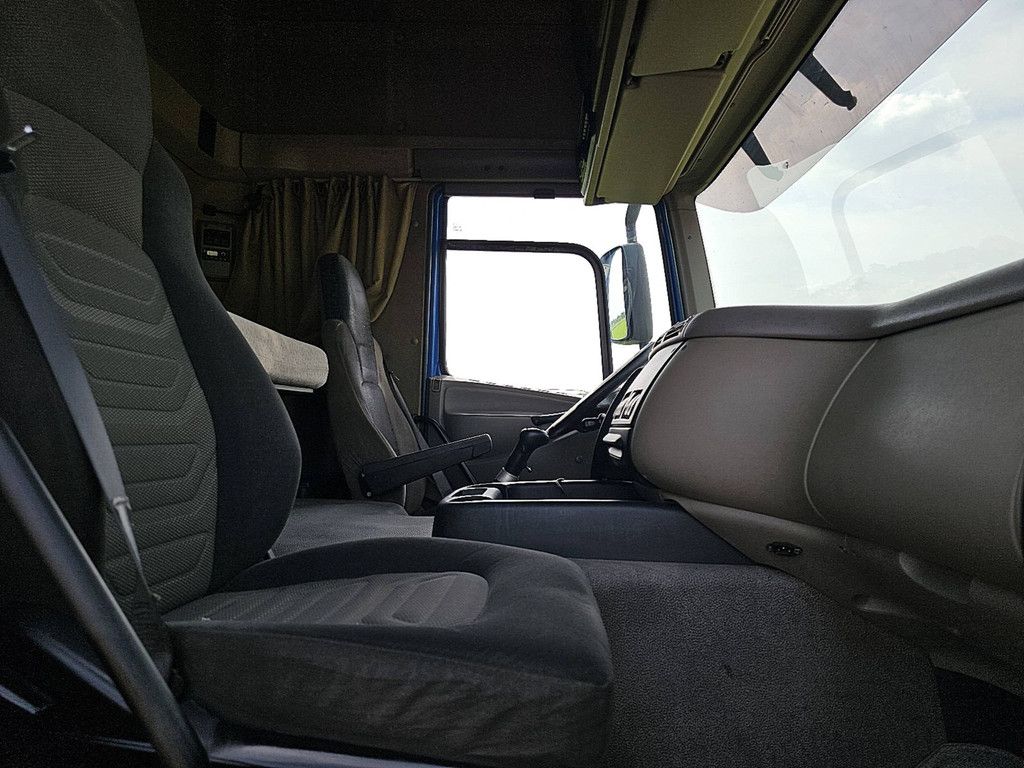 DAF CF 85.410 spacecab manual