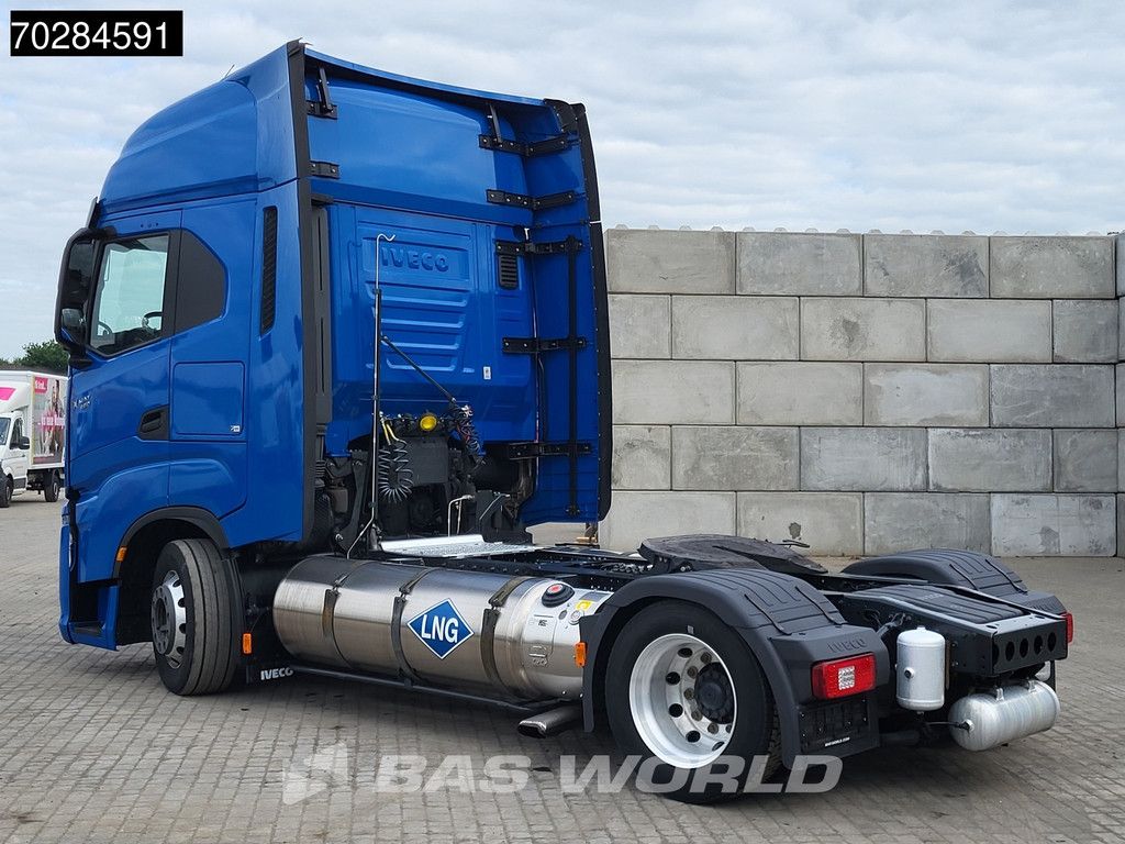 Iveco S-Way 460 4X2 Retarder 2xTanks Mega ACC LED Navi Euro 6