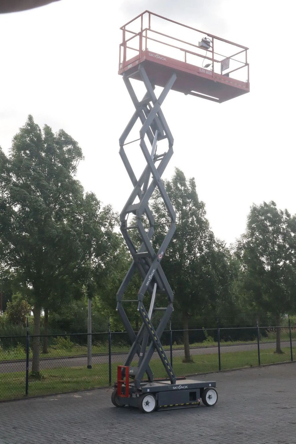 Skyjack SJ III 4626 | 9.75 METER | 454 KG