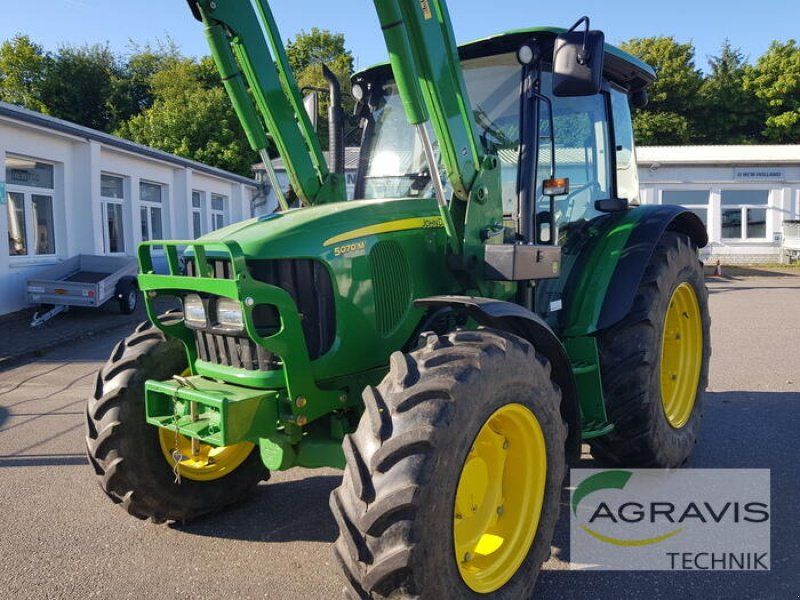 John Deere 5070 M
