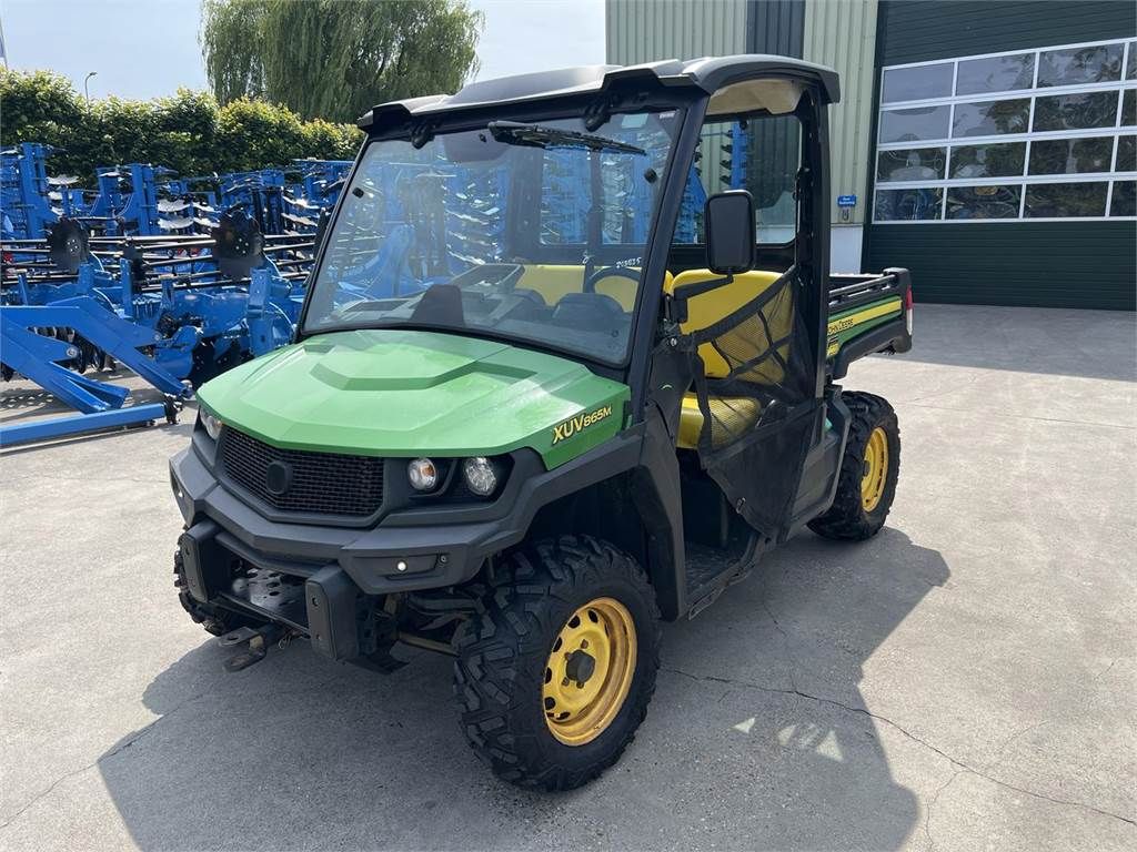 John Deere XUV865M