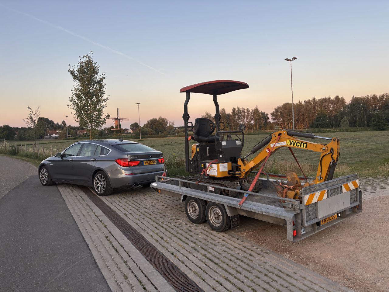 Wcm 1000kg minigraver