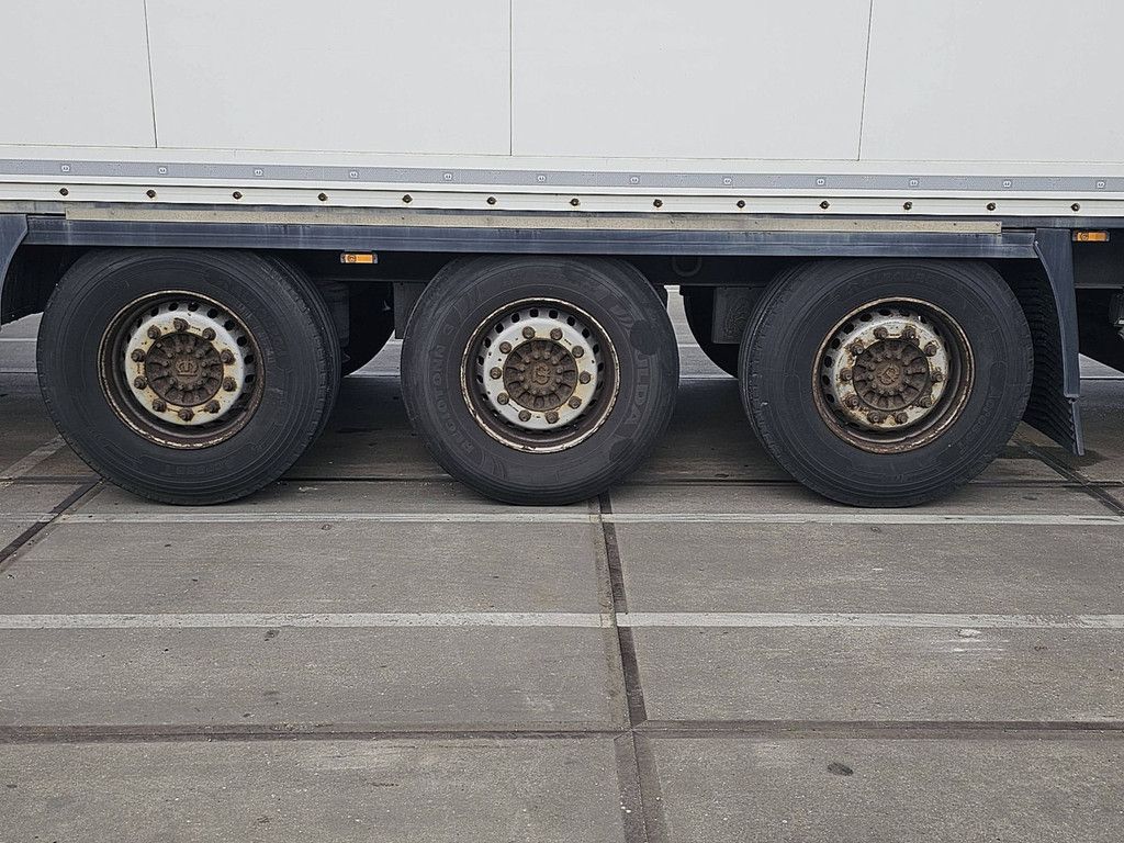 KRONE SDK 27 DRYLINER bär taillift