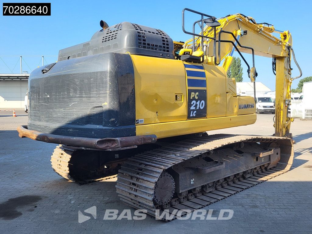 Komatsu Select PC210 LC-11 LIFT CABIN