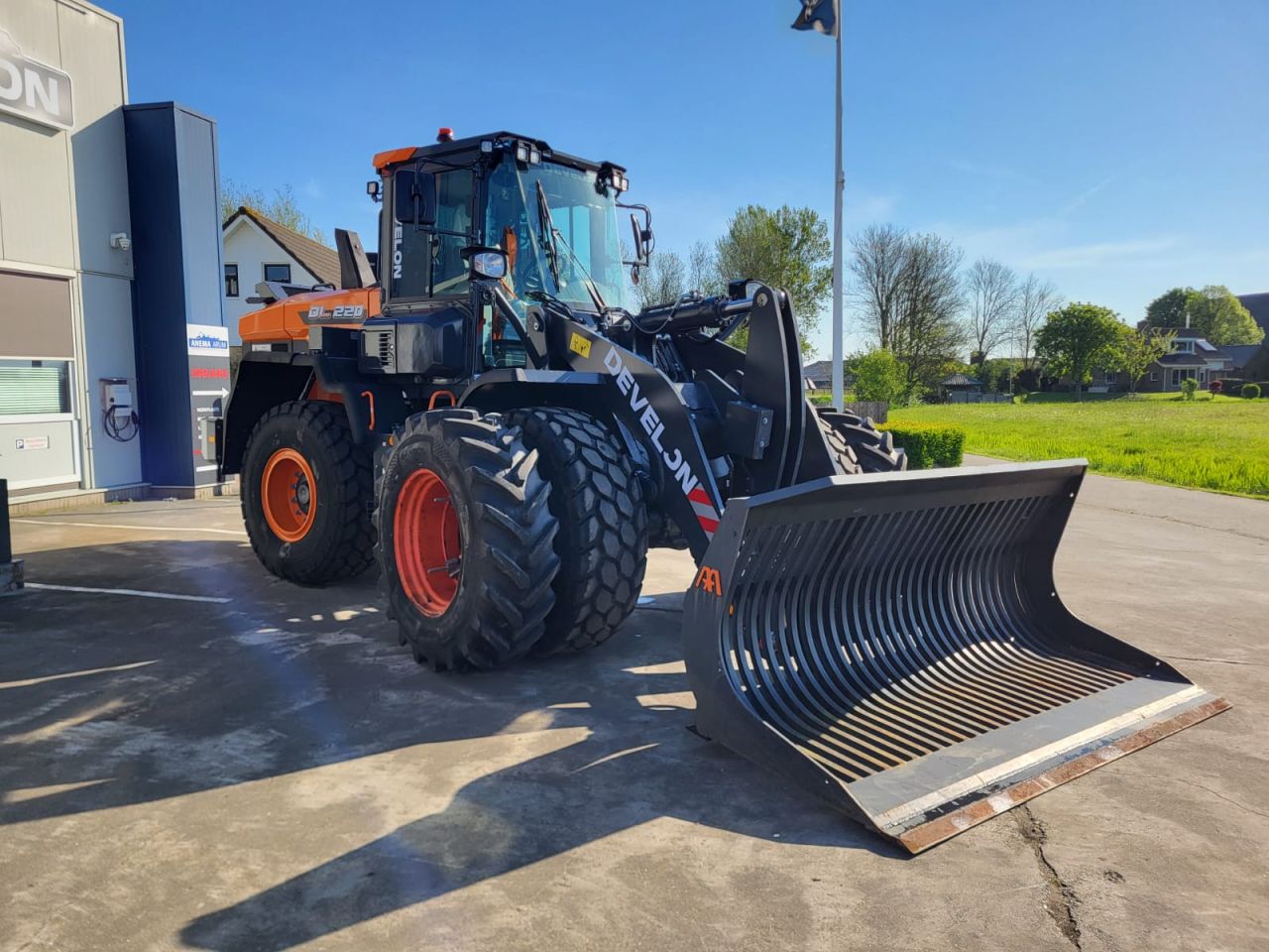 Develon DL220-7
