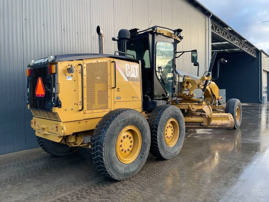 CAT 160M (140)