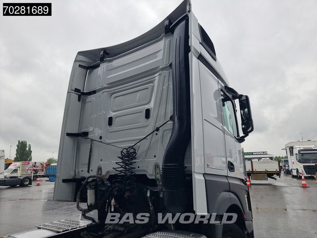 Mercedes Actros Actros 1851 4X2 BigSpace 2x Tanks