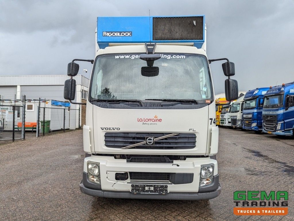 Volvo FL210 4x2 Daycab 18Ton Euro5 Handgeschakeld - Koel-VriesBak 8.40M - Frigo Block - Laadklep 1500KG